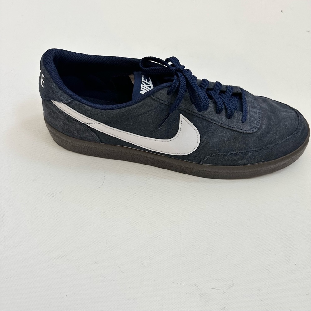 Nike Men’s Navy Suede Sneakers with White Swoosh and Dark Sole